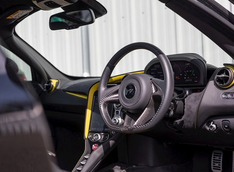 McLaren 720S Peformance 13