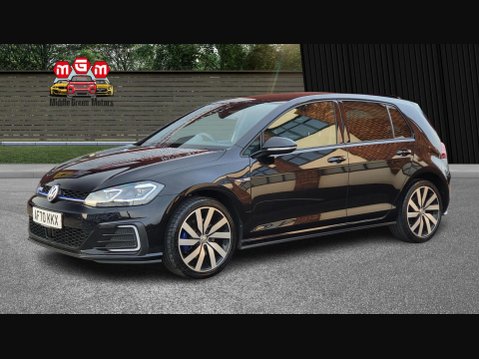 Volkswagen Golf GTE ADVANCE DSG 5