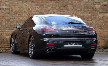 Porsche Panamera Turbo 24