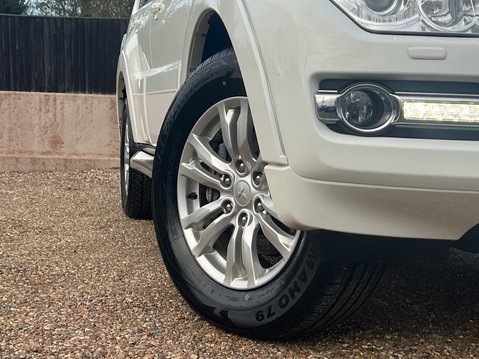 Mitsubishi Shogun DI-D SG3 13