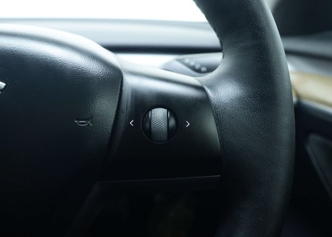 Tesla Model 3 Saloon 4dr Electric Auto RWD (241 bhp) 29