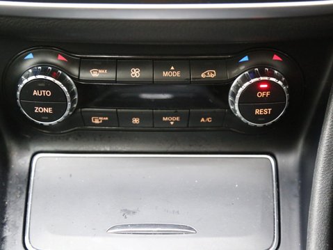 Mercedes-Benz GLA 2.0 GLA250 AMG Line (Premium Plus) 7G-DCT 4MATIC Euro 6 (s/s) 5dr 18