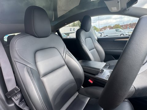 Tesla Model Y Model Y Long Range Awd 10