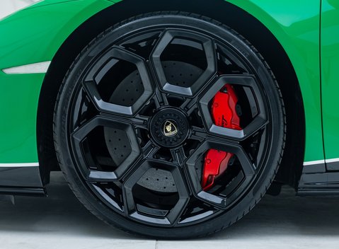 Lamborghini Huracan LP 640-4 EVO SPYDER 60th Anniversary Edition 38