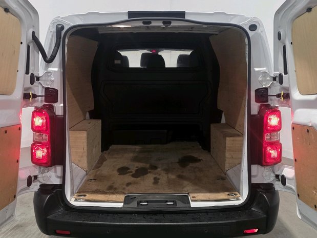 Citroen Dispatch CITROEN DISPATCH XL DIESEL 2.0 Blue HDi145ps Crewvan Enterprise 9