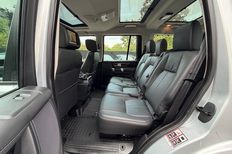 Land Rover Discovery SDV6 LANDMARK - ONE OWNER - 10 SERVICED INC CAMBELT 24