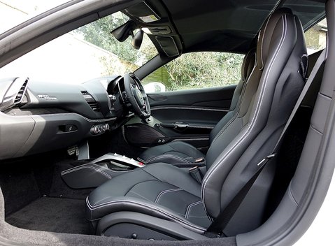 Ferrari 488 Spider 15