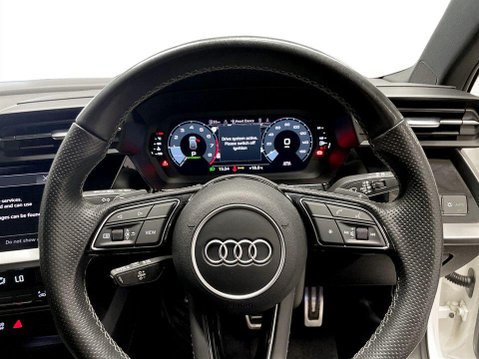 Audi A3 1.5 TFSI 35 S line Sportback 5dr Petrol S Tronic Euro 6 (s/s) (150 ps) 2 Ow 13