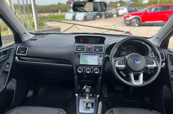 Subaru Forester I XE PREMIUM 32
