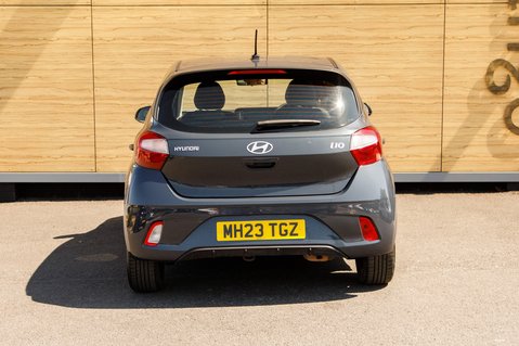 Hyundai i10 ADVANCE 6