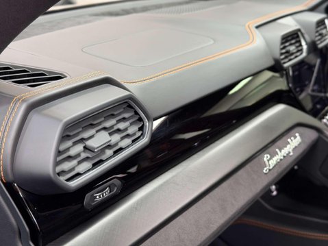 Lamborghini Urus 4.0 V8 BiTurbo SUV 5dr Petrol Auto 4WD Euro 6 (650 ps) 47