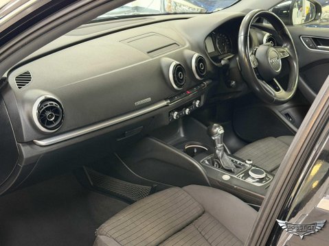 Audi A3 1.4 TFSI e-tron Sportback e-S Tronic Euro 6 5dr 8.8kWh 25