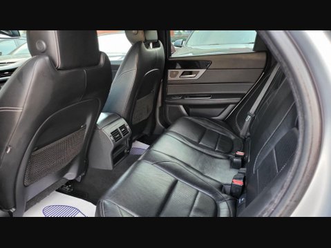 Jaguar XF R-SPORT 17