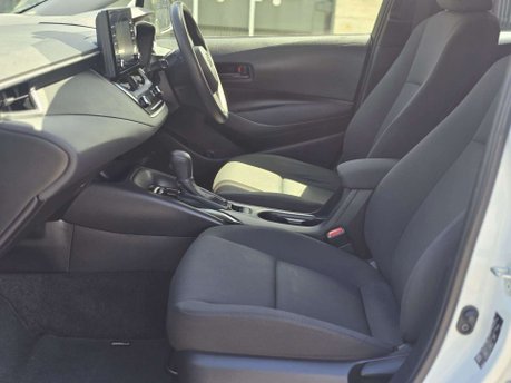 Toyota Corolla 1.8 VVT-h Design Touring Sports 5dr Petrol Hybrid CVT Euro 6 (s/s) (122 ps) 36