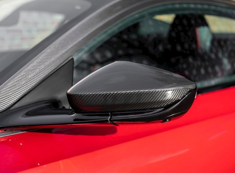 Aston Martin DBS Superleggera 31