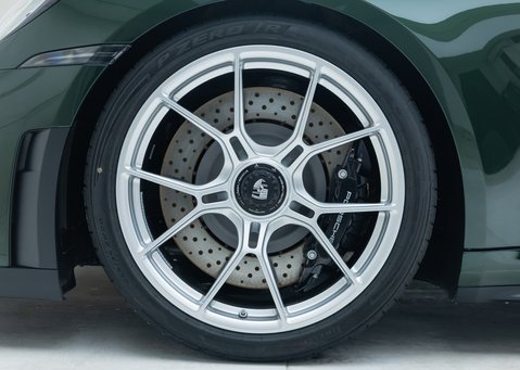 Porsche 911 GT3 TOURING (992.2)