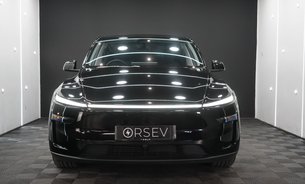 Tesla Model Y PREMIUM LONG RANGE AWD Diamond Black GROK AI Heated & Vented Seats 1 Owner 10