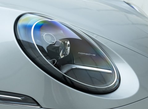 Porsche 911 GT3 Touring (992) 26