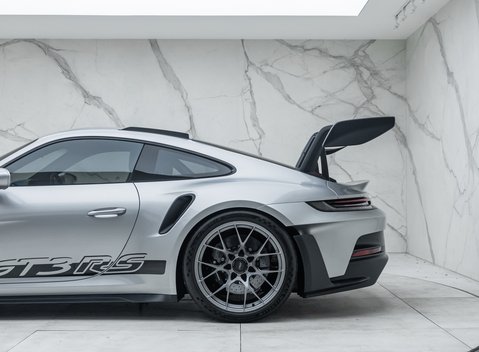 Porsche 911 GT3 RS (992) 43
