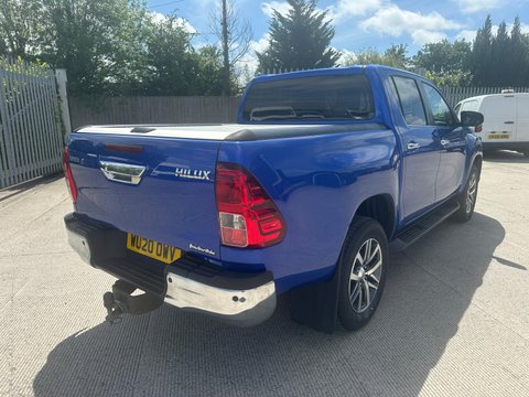 Toyota Hilux INVINCIBLE 4WD D-4D DCB 5