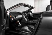 Aston Martin DBS V12 VOLANTE. FULL ASH. CARBON EXT. CERAMIC BRAKES. BANG & OLUFSEN. 18
