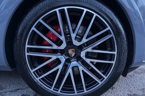 Porsche Cayenne V6 S E-HYBRID BLACK EDITION - PANORAMIC ROOF - AS NEW CONDITION 73