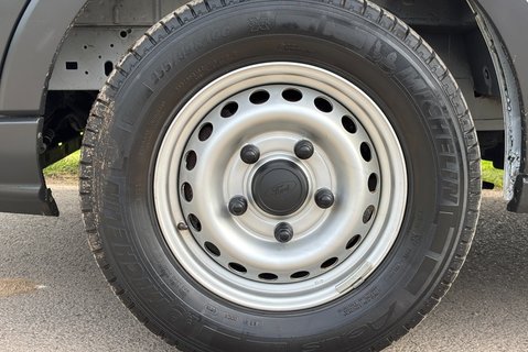 Ford Transit 350 L3 H2 130 ps Panel Van with Air Con 29