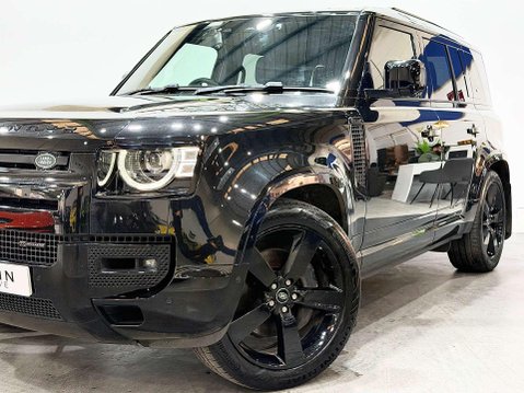 Land Rover Defender 3.0 D300 MHEV X-Dynamic HSE SUV 5dr Diesel Auto 4WD Euro 6 (s/s) (300 ps) 15