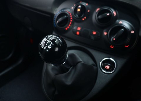 Fiat 500 1.0 MHEV Dolcevita Hatchback 3dr Petrol Manual Euro 6 (s/s) (70 bhp) 29