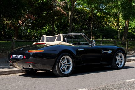 BMW Z8 Roadster 1,100km 3