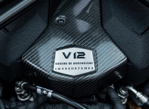 Lamborghini Aventador LP 720-4 50th Anniversary Roadster 50