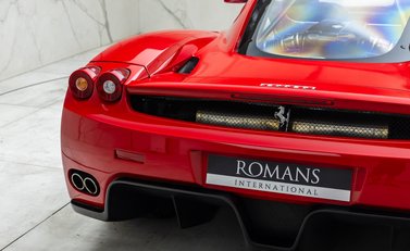 Ferrari Enzo 27