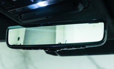 Land Rover Defender 110 OCTA EDITION ONE 25