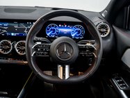 Mercedes-Benz EQA EQA 350 AMG Line Premium Plus 4M 4WD 5dr 32