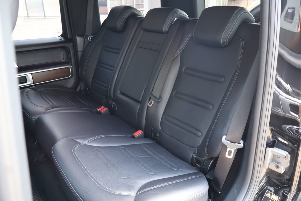 Mercedes-Benz G Series 2109 G 350 D 4MATIC AMG LINE PREMIUM MATT BLACK WRAPP 29