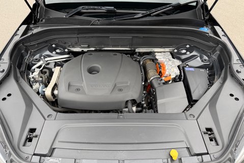 Volvo XC90 RECHARGE T8 R-DESIGN PRO AWD -B&W -POWER TOWBAR -PAN ROOF -LOUNGE PACK 81