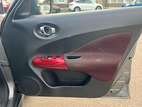 Nissan Juke 1.2 DIG-T Acenta Premium Manual 6Spd Euro 5 (s/s) 5dr 31
