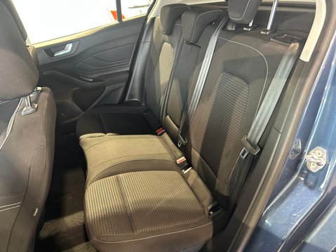 Ford Focus 1.0T EcoBoost MHEV Titanium Euro 6 (s/s) 5dr 18