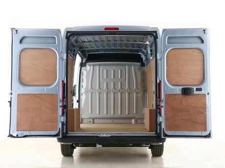 Citroen Relay 2.2 BlueHDi L2H2 Van 140ps Enterprise Pro 3