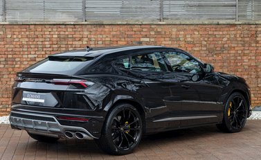 Lamborghini Urus 7