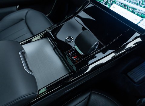 Land Rover Range Rover Sport D250 Edition 23