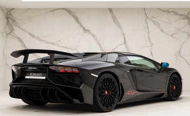 Lamborghini Aventador SV LP 750-4 Roadster 11
