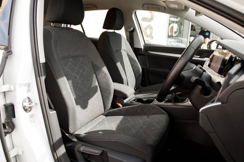 Volkswagen Golf LIFE TSI 36