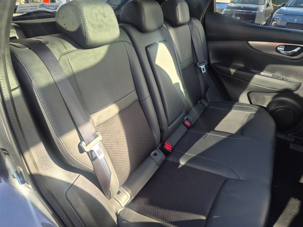 Nissan Qashqai DIG-T TEKNA 10
