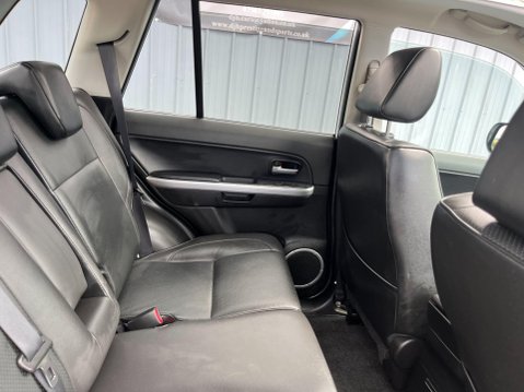 Suzuki Grand Vitara 2.4 VVT SZ5 4WD Euro 5 5dr 40