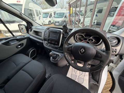 Renault Trafic SL27 SPORT DCI S/R P/V 23