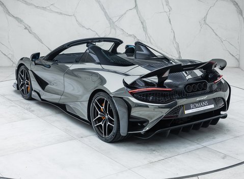 McLaren 765LT Spider 9