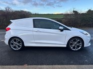 Ford Fiesta Sport 125 ps Ecoboost - Sat Nav / Parking Sensors - No VAT 9