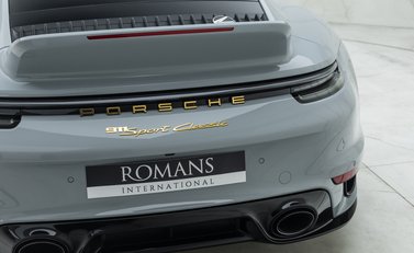 Porsche 911 SPORT CLASSIC (992) 33