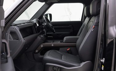 Land Rover Defender 3.0 D300 MHEV X Auto 4WD Euro 6 (s/s) 3dr 9